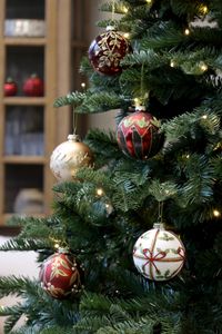 Hovedbilde Julekule med sl&oslash;yfe