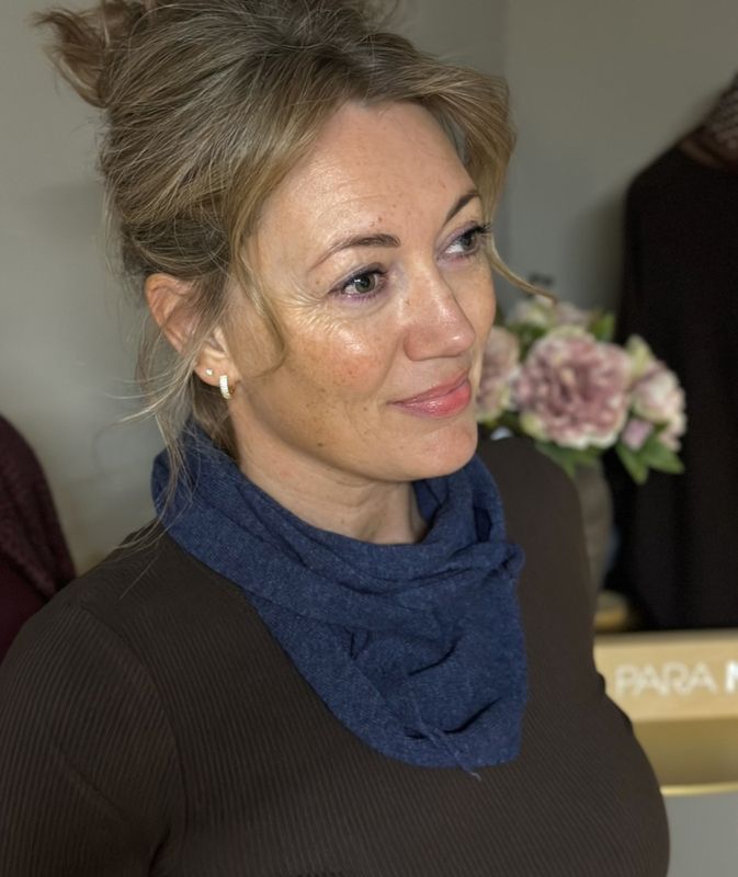 Skjerf med cashmere og merinoull , blå 
